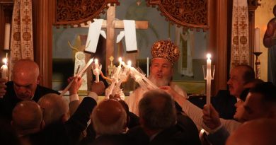 Die Auferstehungsliturgie in der Kathedrale des Hl. Dimitrios